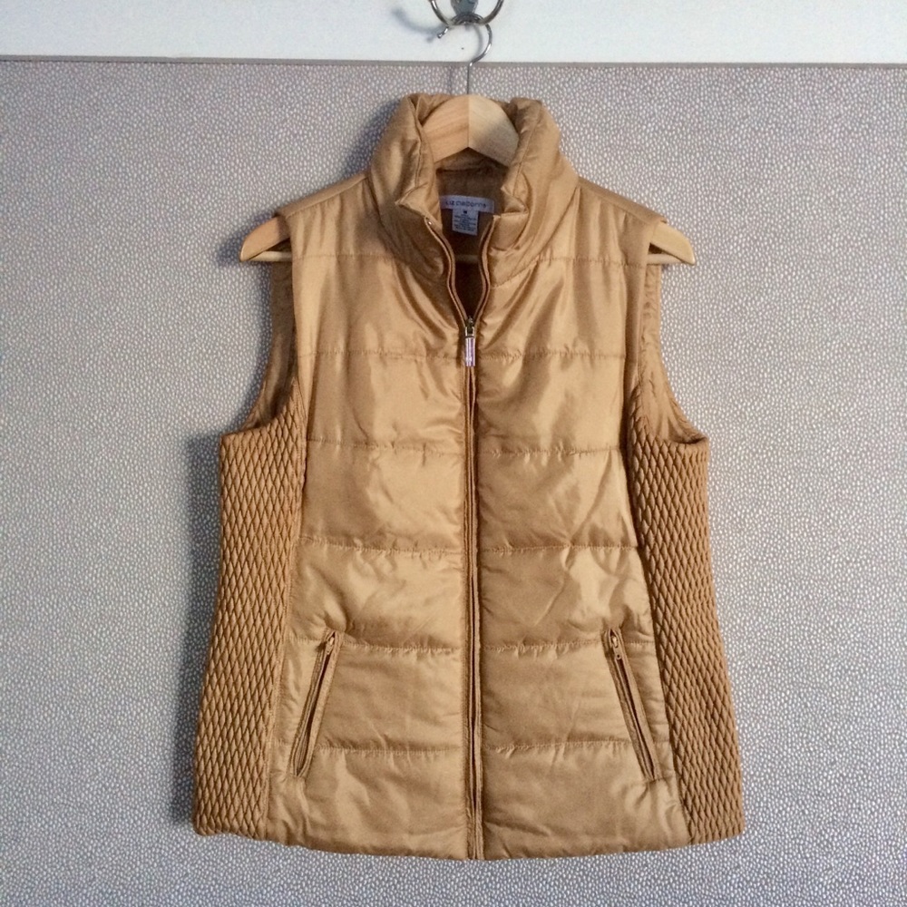 🆑 CLEARANCE! M Liz Claiborne Quilted Vest